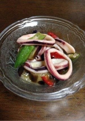 イカと夏野菜のペペロンチーノ風マリネ-レシピのメイン写真