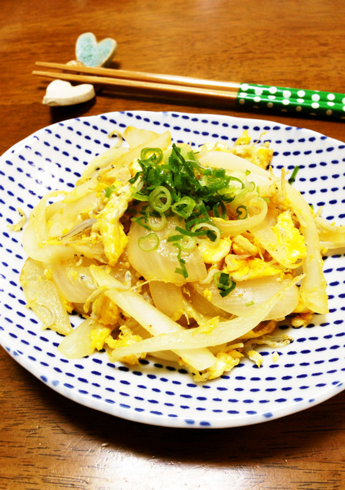 玉葱としらすと卵の塩炒め-レシピのメイン写真