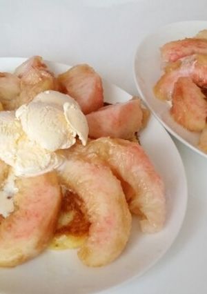 焼いてのせるだけ☆桃パンケーキアイス-レシピのメイン写真