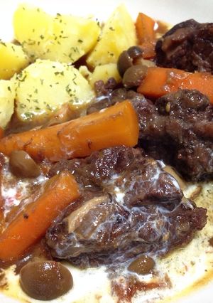 牛肉の赤ワイン煮込み-レシピのメイン写真