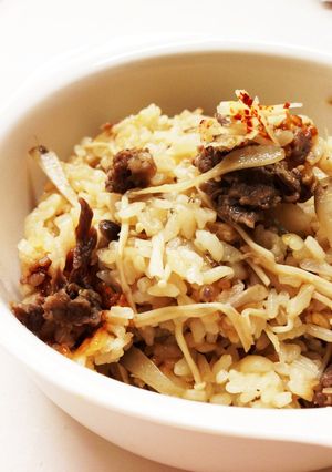 安い牛こまで！牛ゴボウ炊き込みご飯^ ^-レシピのメイン写真