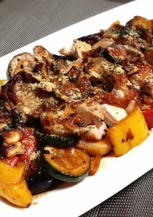 鶏もも肉と夏野菜のバルサミコチーズソテー-レシピのメイン写真