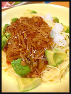 夏はこれ!!なめたけとアボカド冷製パスタ-レシピのメイン写真