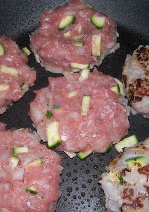 夏のズッキーニ☆ハンバーグ-レシピのメイン写真