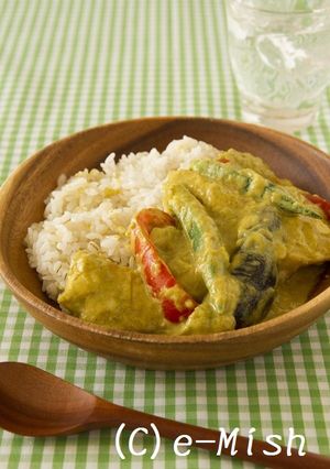 鶏肉と夏野菜のココナッツカレー-レシピのメイン写真
