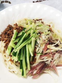 ピリ辛肉味噌で稲庭うどん&チャーハン-レシピのメイン写真
