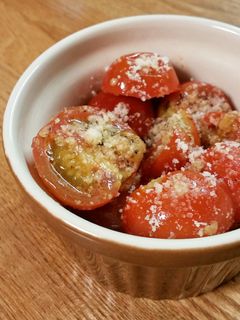 パルメザンチーズが旨い☆簡単トマト炒め-レシピのメイン写真