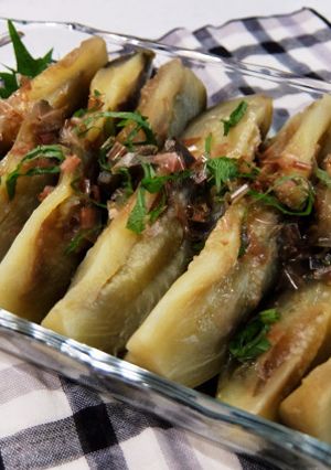 ストウブで蒸焼き！ジューシー丸茄子-レシピのメイン写真