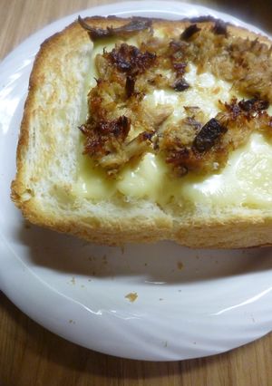 ノルウェー塩サバそぼろのチーズトースト-レシピのメイン写真