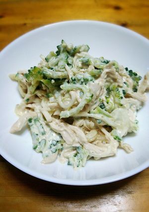 ゴーヤと玉ねぎと胸肉のサラダ-レシピのメイン写真