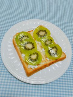〖ハニーキウイトースト〗-レシピのメイン写真