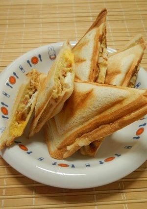 広島焼き風ホットサンド-レシピのメイン写真
