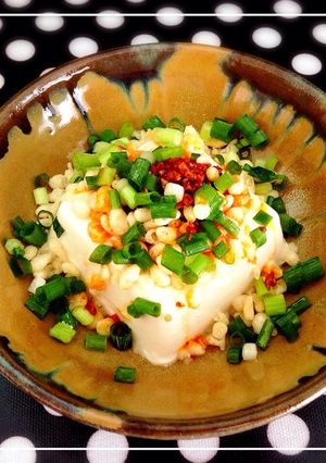 揚げ玉と食べラーのっけ冷や奴-レシピのメイン写真