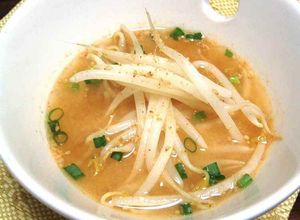 ぴり辛うま＊もやしの味噌スープ＊-レシピのメイン写真