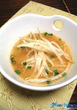 ぴり辛うま＊もやしの味噌スープ＊-レシピのメイン写真