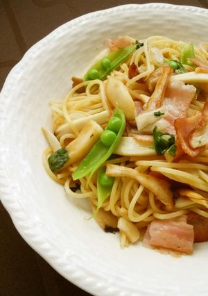 スナップエンドウとベーコンのパスタ-レシピのメイン写真