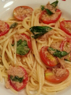暑い日に!トマトとバジルの冷製パスタ♪-レシピのメイン写真