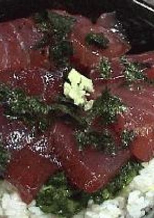モロヘイヤを食べよう!(鉄火丼)-レシピのメイン写真