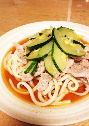 ズッキーニと豚肉の冷やしうどん-レシピのメイン写真
