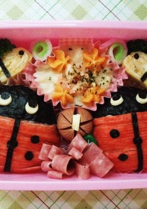 キャラ弁☆てんとう虫とみつばち-レシピのメイン写真