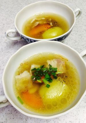 子メロンで〜コンソメスープ-レシピのメイン写真