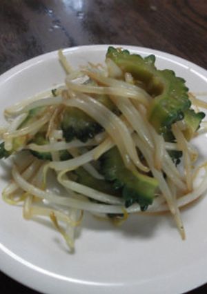 ゴーヤともやしのにんにく炒め-レシピのメイン写真