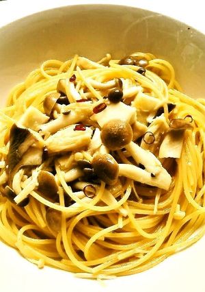 ☺簡単♪たっぷりきのこのペペロンチーノ☺-レシピのメイン写真