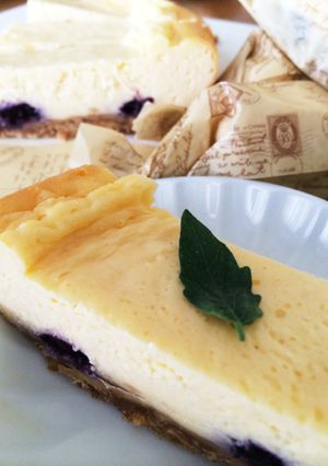濃厚チーズケーキ♪ in ブルーベリー☆-レシピのメイン写真
