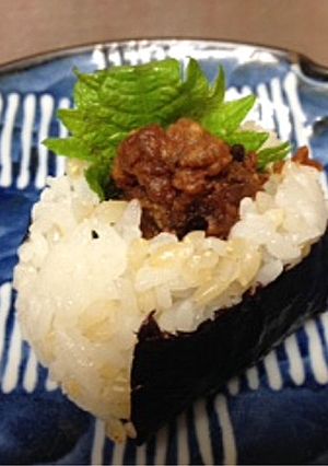 【旭×椙】鹿肉唐揚げおにぎり-レシピのメイン写真