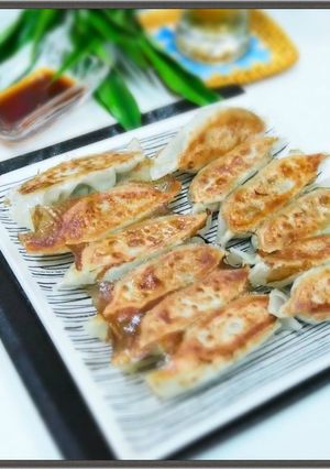 ★北欧塩鯖とアボカドの梅紫蘇餃子-レシピのメイン写真