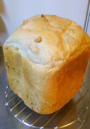 HBにおまかせ♪クルミ食パン-レシピのメイン写真