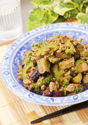 なすとゴーヤの肉味噌炒め-レシピのメイン写真