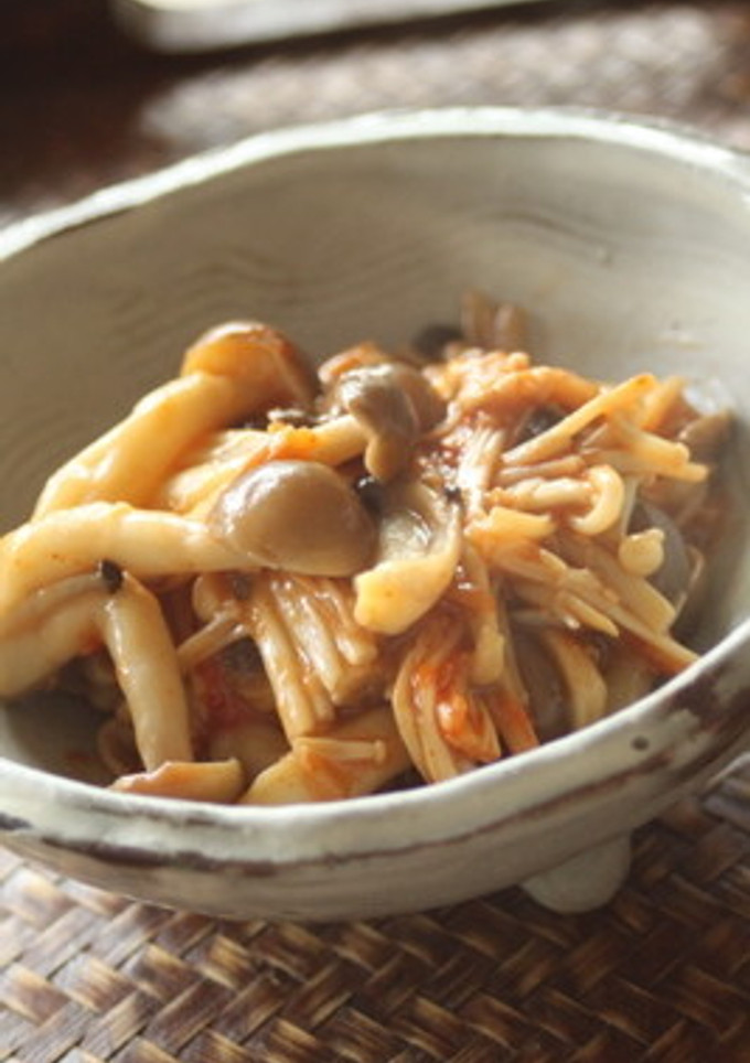 ご飯が進む！いろいろきのこのピリ辛炒め-レシピのメイン写真