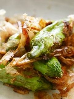 サッと1品! シシトウの鰹節炒め-レシピのメイン写真