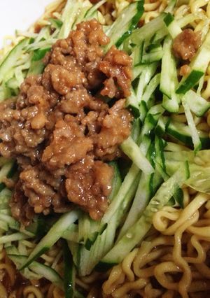 インスタントで冷たい肉味噌ラーメン-レシピのメイン写真