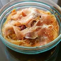 รูปของ 冷製ミネストローネスープパスタ