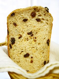 HB早焼き♪全粒粉リッチ★レーズン食パン-レシピのメイン写真