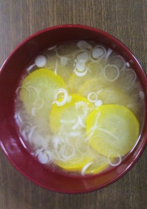 ズッキーニの味噌汁-レシピのメイン写真