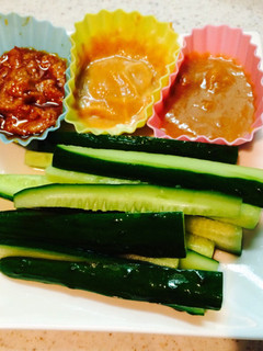 夏!きゅうりを3種類の味噌に付けて-レシピのメイン写真