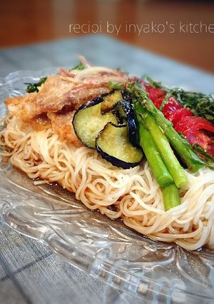 揚げ豚肉と揚野菜のサラダ風（皿だ）素麺-レシピのメイン写真