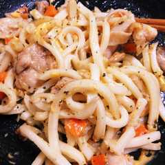簡単！ガーリック洋風焼きうどん-レシピのメイン写真
