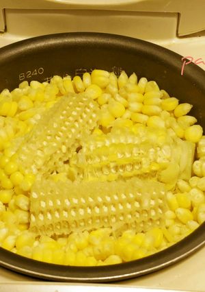 芯も一緒に♪とうもろこしご飯-レシピのメイン写真