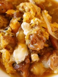 焼き鳥リメイクで本格派!炭火焼鶏の親子丼-レシピのメイン写真