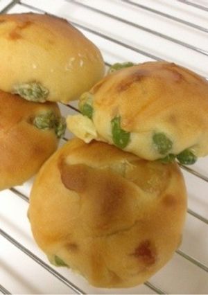 簡単！夏のおつまみ！？枝豆とチーズのパン-レシピのメイン写真