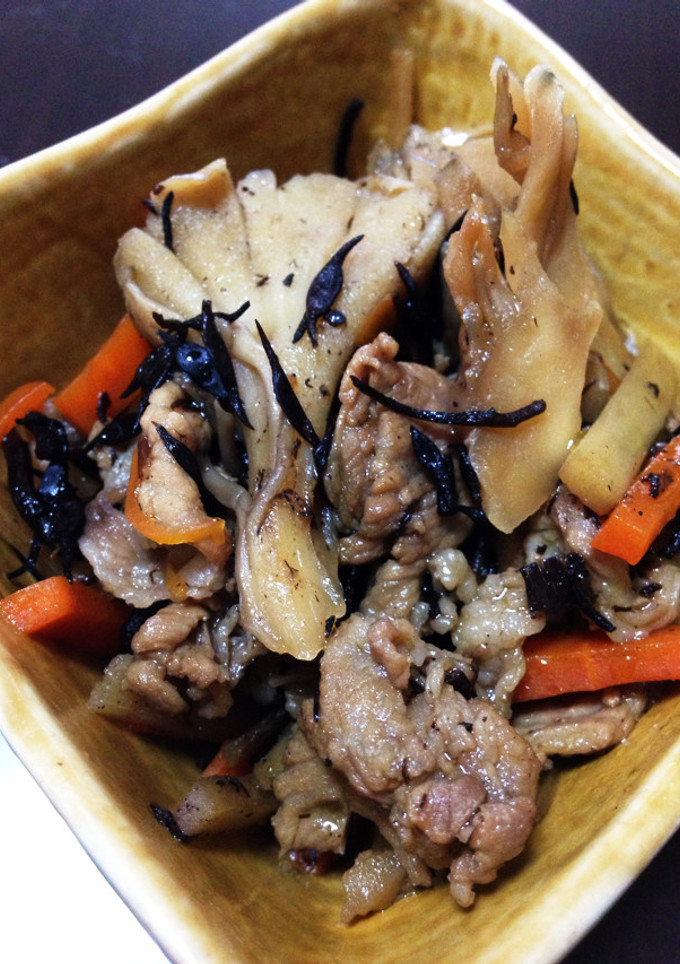 栄養満点☆豚肉と舞茸のひじき煮-レシピのメイン写真