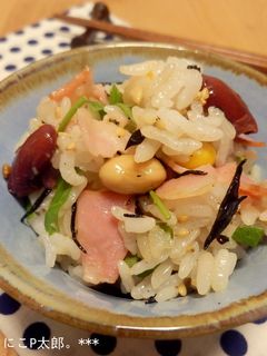 ベーコンと豆とひじきの混ぜご飯♪-レシピのメイン写真