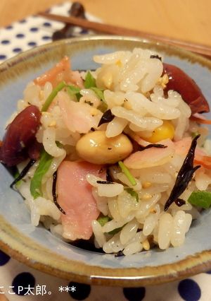 ベーコンと豆とひじきの混ぜご飯♪-レシピのメイン写真