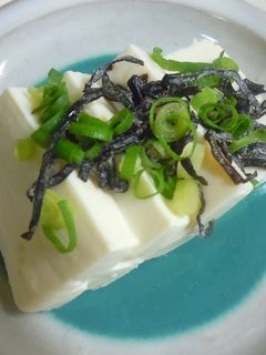 塩昆布と青ネギのあっさり冷や奴-レシピのメイン写真