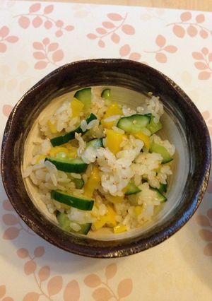 夏にさっぱり キュウリの酢飯ごはん-レシピのメイン写真