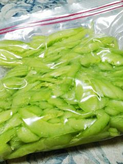 育ち過ぎたデカ胡瓜の救済法⁈-レシピのメイン写真